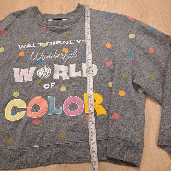 Walt Disney Grey 100 Polka Dot Wonderful World Of Color Cropped Crewneck Size 1X - Picture 3 of 7